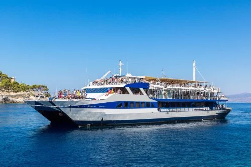 cruise ship hydra island greece
